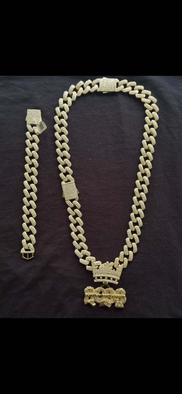 18k Gold Filled Iced Out Boss Crown Pendant and Cuban Link Chain Set with Matchi